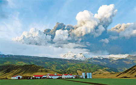 Volcanic ash halts much of North Europe air travel
