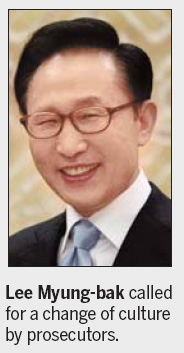 Lee urges thorough probe of sex bribes