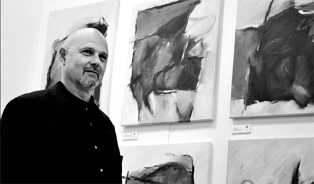 Visitors paint sorry picture of art expo