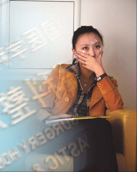 Botched cosmetic surgery stories prompt warning