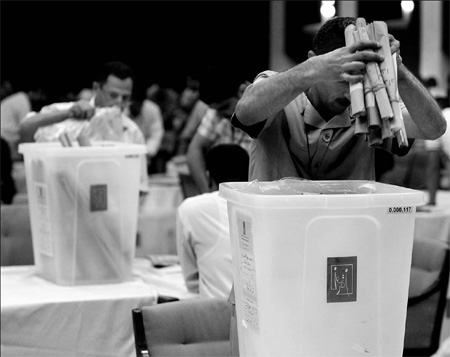Iraq begins vote recount