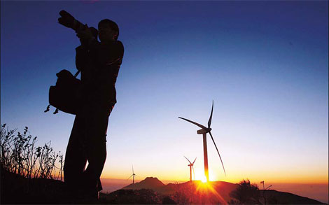 China makes rapid new energy strides