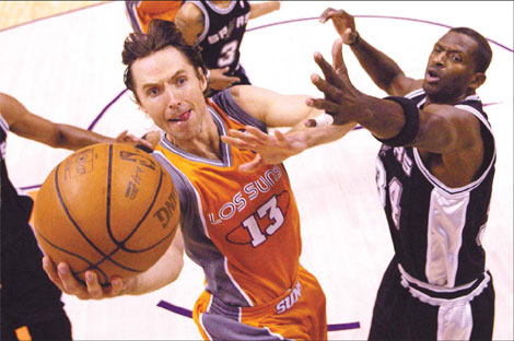 Suns beat Spurs to lead 2-0