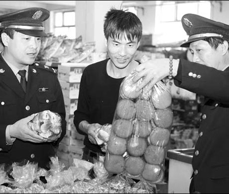 Random check uncovers poisonous produce