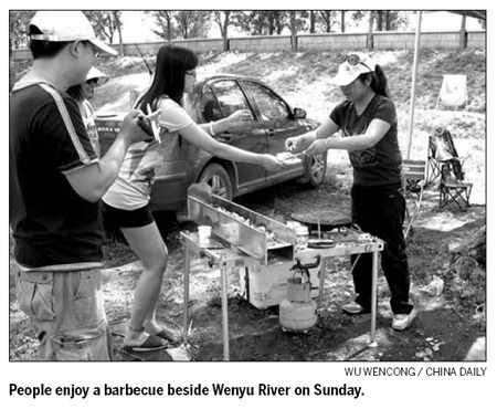 Bank-side barbecues swamping river with rubbish