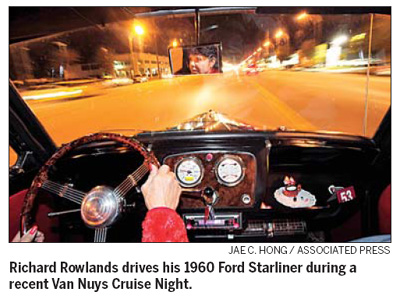 Cruising returns to LA's legendary Van Nuys street