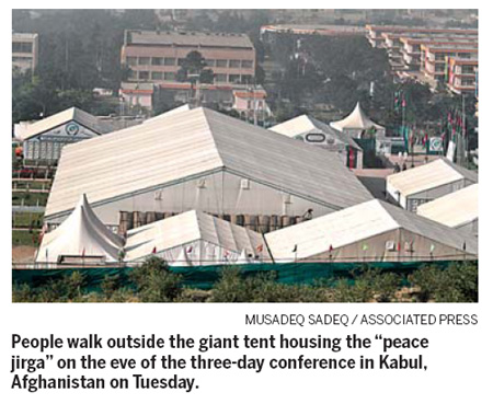 Afghans to talk peace at conclave