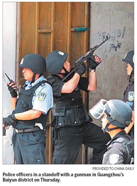 Gunman killed by police after 10-hr standoff