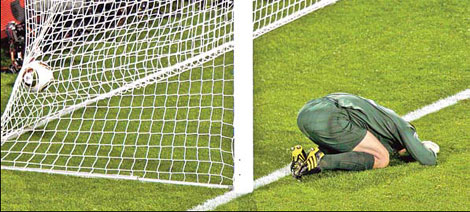 Capello counts cost of Green's butter fingers