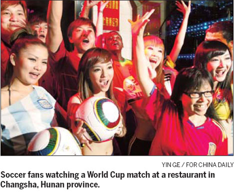 Football craze proves a tough nut to crack for HR managers