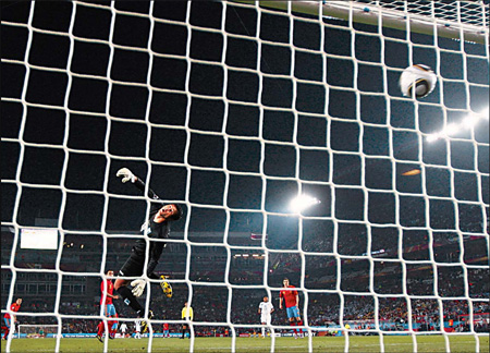 Spanish win eases doubts but coach still unhappy