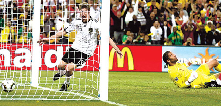 Germany thrash England 4-1