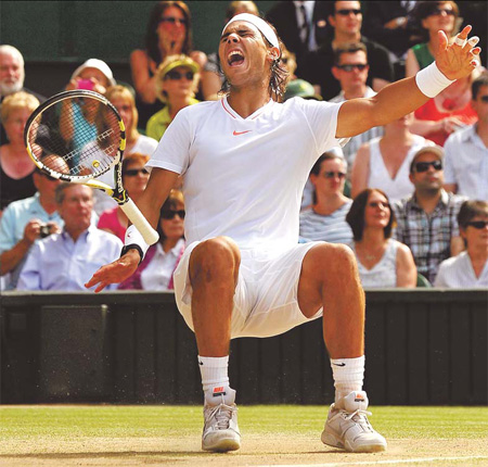 Awesome Nadal crushes Berdych to win Wimbledon