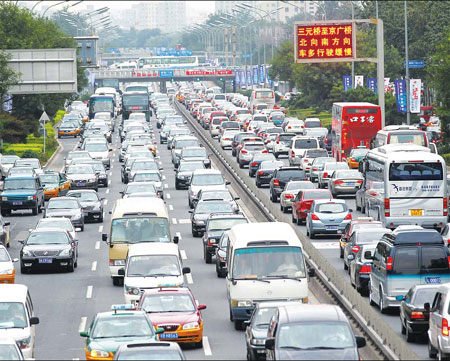 Beijing traffic seizes up under rising pressure