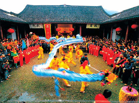 Hangzhou popular with tourists