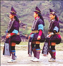 The long and short of Miao fashions