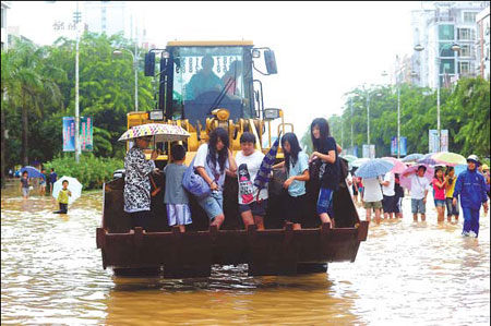 Record rainstorms hit Hainan