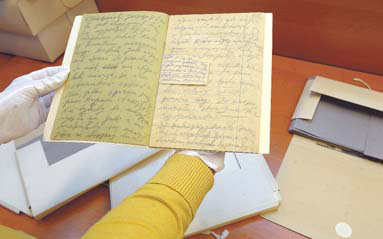 Polish archive, Israeli spar over Holocaust diary
