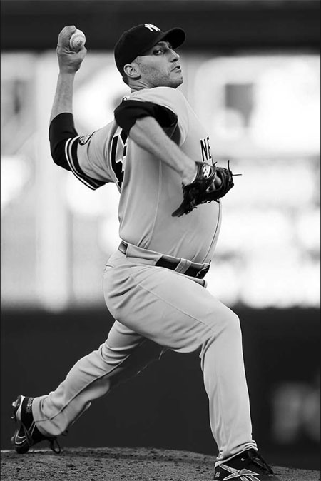 Pettitte puts Twins in their place