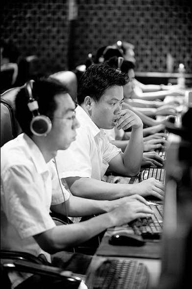 Internet cafe business suffers slowdown