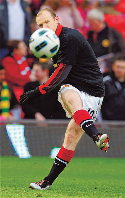 Rooney issue hovers over United's Bursaspor clash