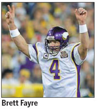Favre throws 3 INTs, Packers beat Vikings