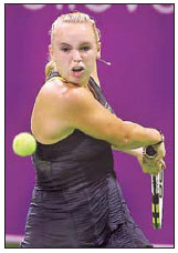 Wozniacki in sight of ending year as No 1