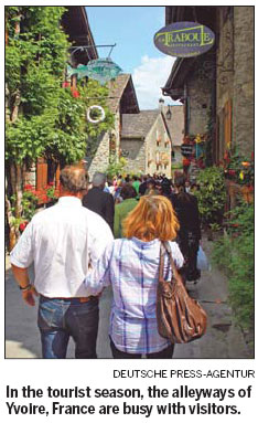 Village views on Lake Geneva