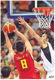 GOLD MEDALISTS >> Other outstanding athletes