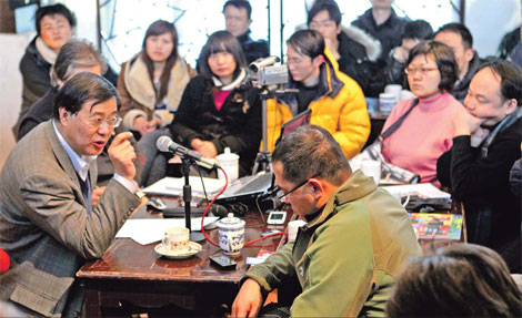 Salons open doors for meeting of the minds
