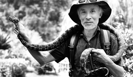 'Dr Snake' bears fangs for conservation