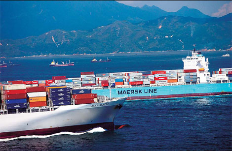 Largest-ever cargo ships are ordered