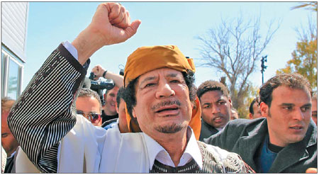 Gadhafi forces hit oil areas