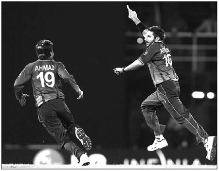 Pakistan escapes with tight victory over Canada