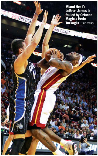 Magic rally from 24 down to stun Heat
