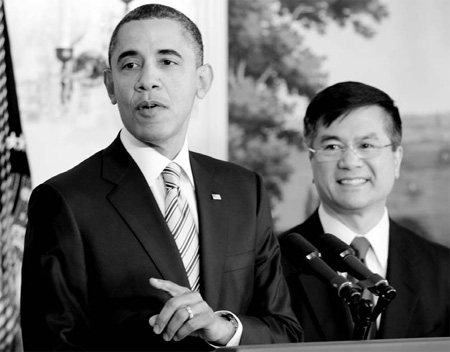 Obama says Locke will bolster ties as new ambassador to China