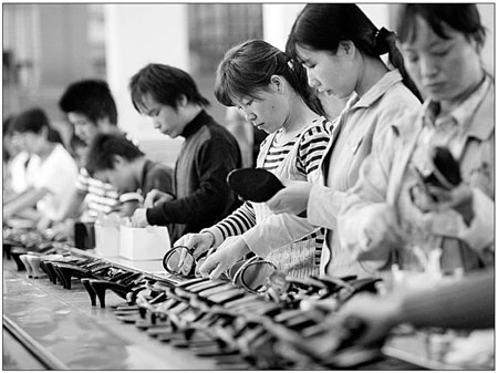 EU to end duties on Chinese shoes