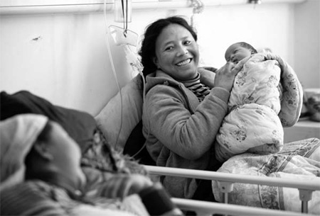 Tibetans choosing hospitals for childbirth
