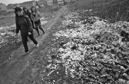 Illegal battery makers face crackdown