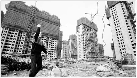 Shanghai sets target for home-price rise