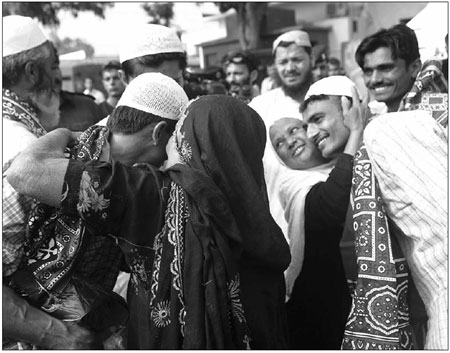 Pakistan frees 89 Indian fishermen