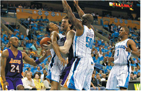 Lakers, Mavs book matchup