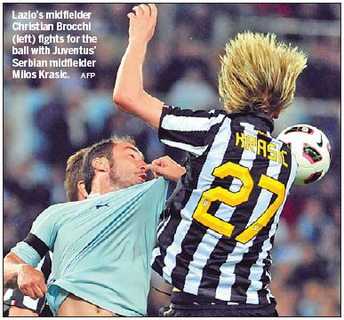 Juve dreams of Europe after edging Lazio 1-0
