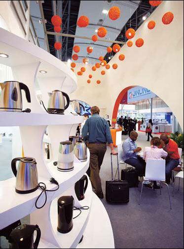 Rising renminbi stymies exporters at Canton Fair