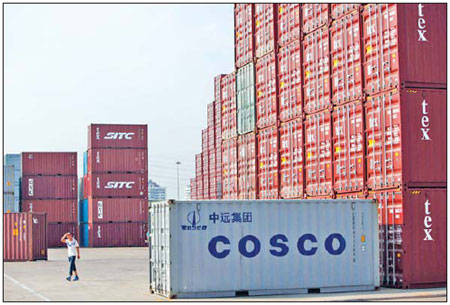 China reports bigger trade surplus