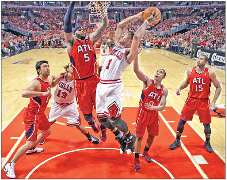 Rose leads Bulls past Hawks