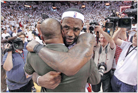Miami ousts Boston, 97-87