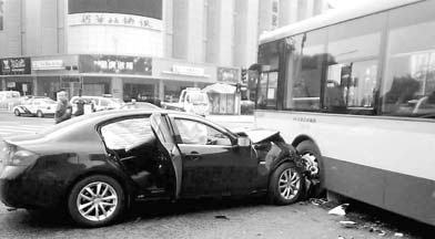 Trial starts for driver accused of killing two and fleeing scene