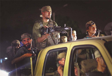 Pakistani troops retake base