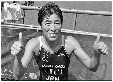 Japanese veteran too good for young rivals